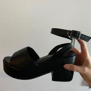 Platform shoes size 8